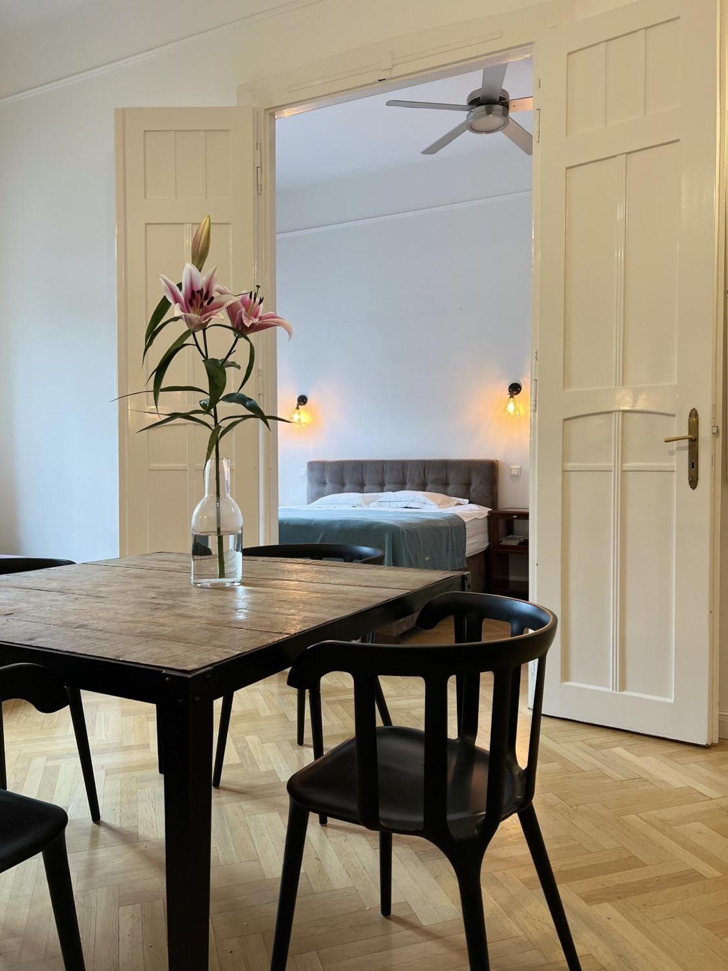 Bphomes Budapest Luaran gambar
