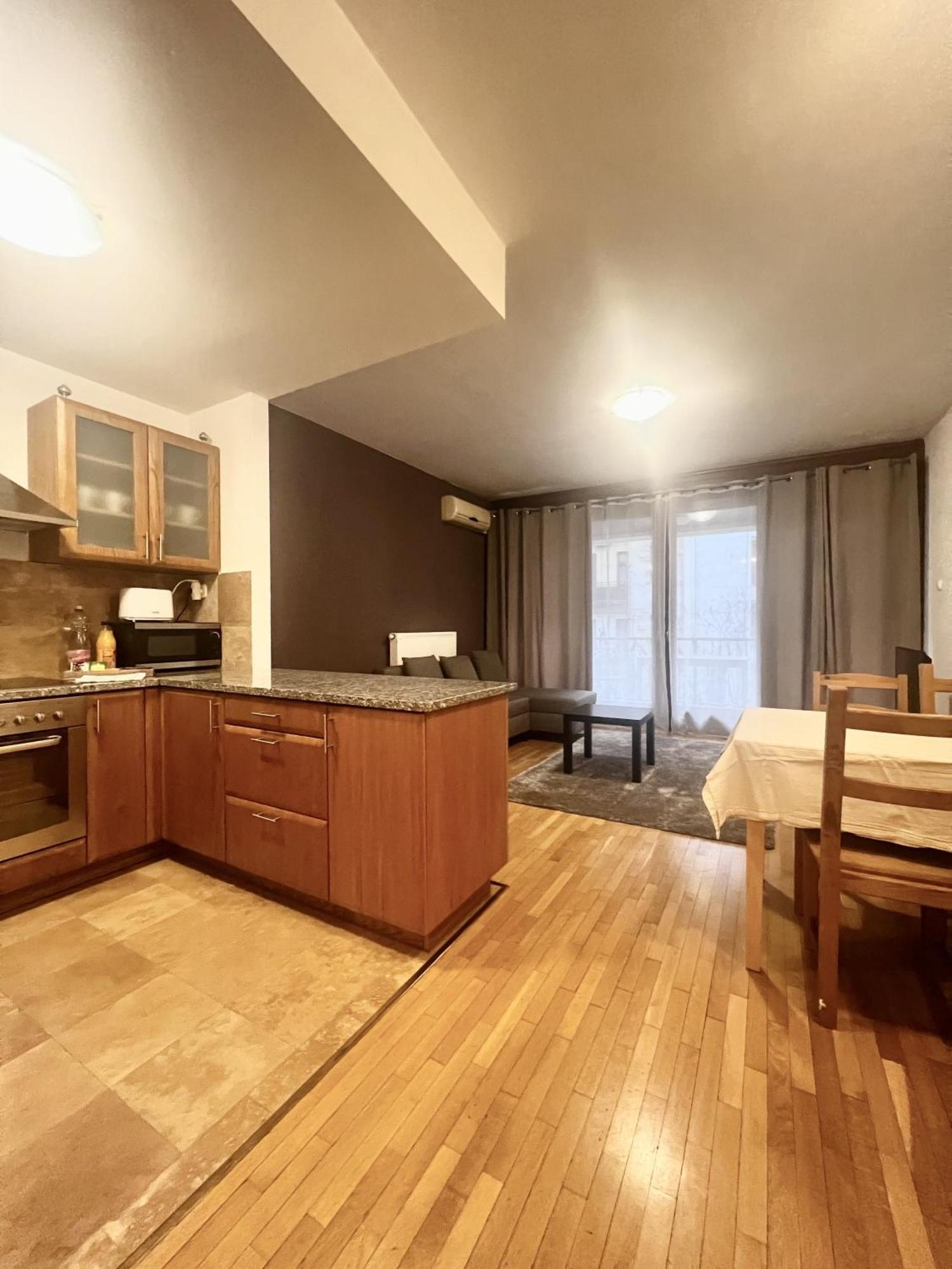 Bphomes Budapest Luaran gambar