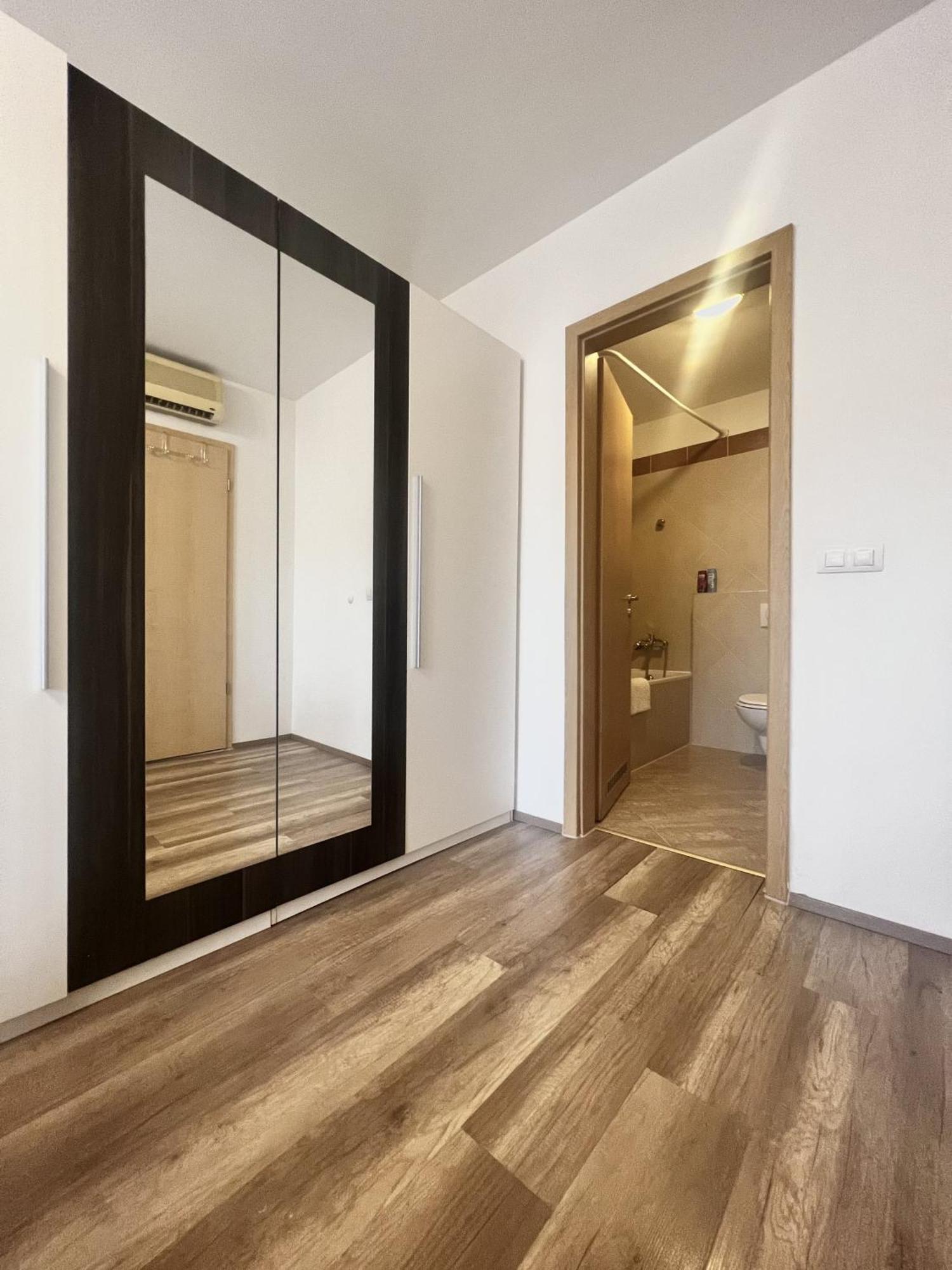 Bphomes Budapest Luaran gambar
