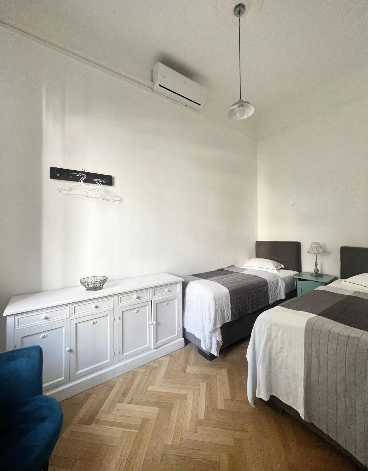 Bphomes Budapest Luaran gambar