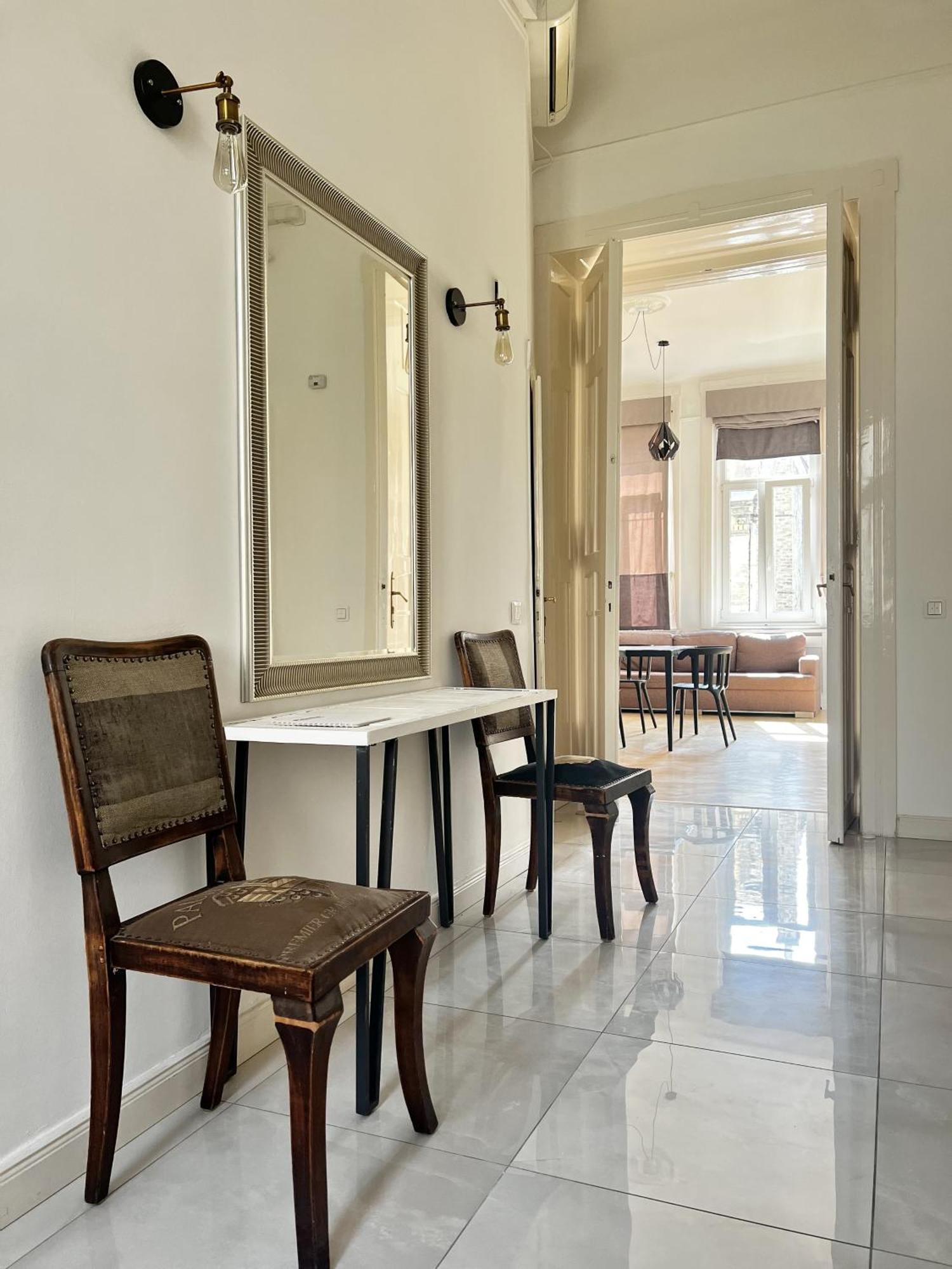 Bphomes Budapest Luaran gambar