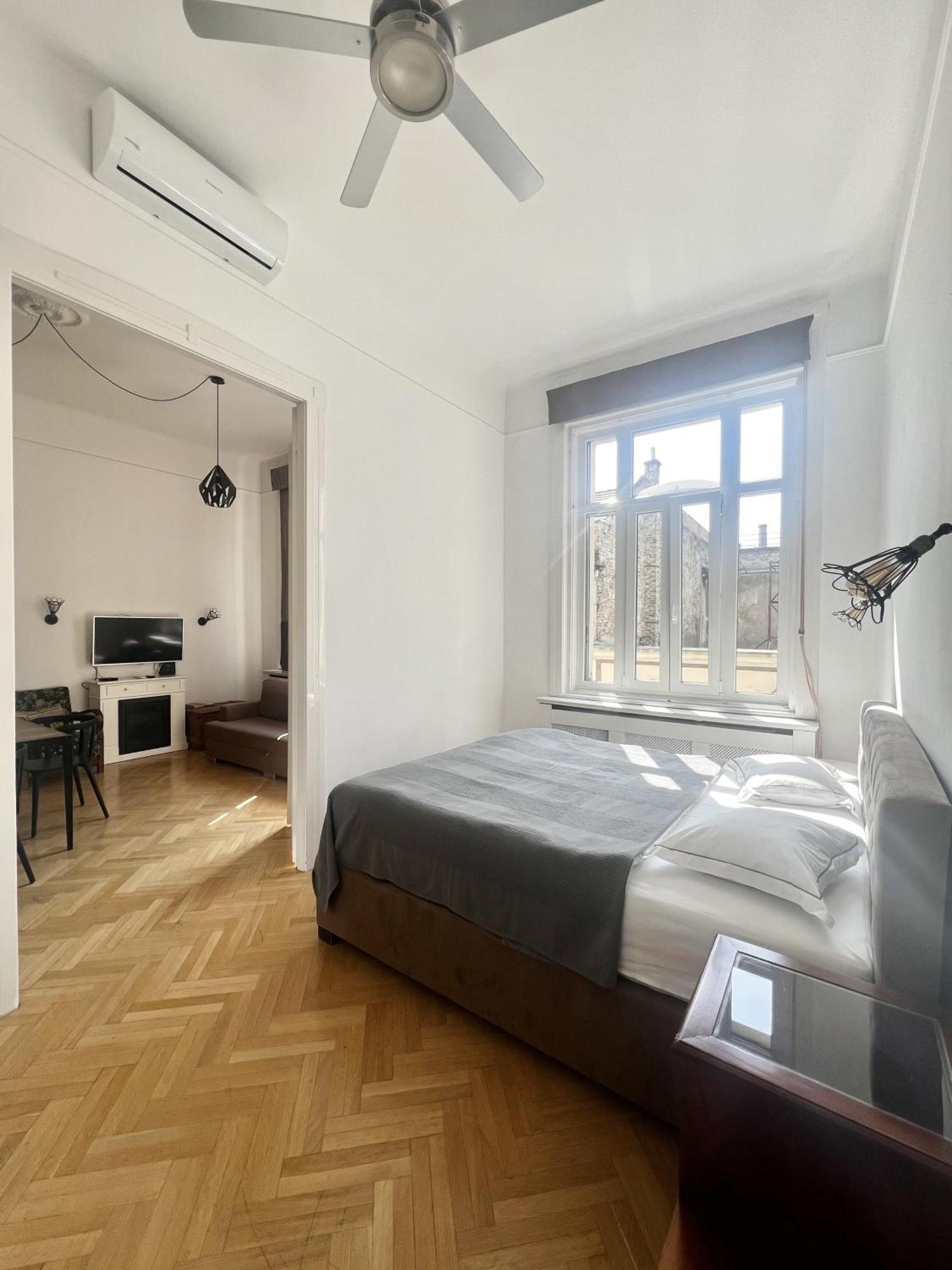 Bphomes Budapest Luaran gambar